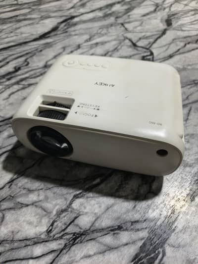 aukey rd 860 smart led projector used