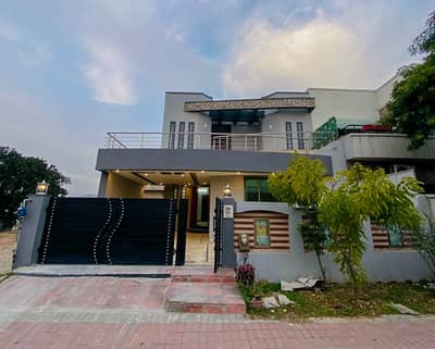 5 Bed Single Unit House with Basement at Ideal Location Phase 2 Bahria Town Rawalpindi