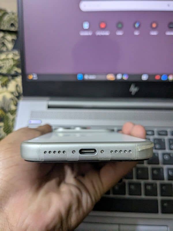 IPhone 17 pro 4