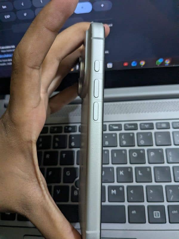 IPhone 17 pro 5