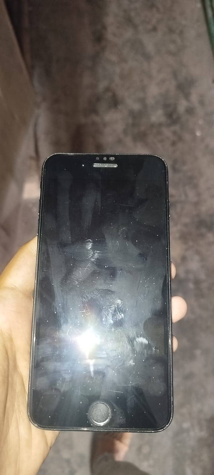Apple iPhone 7 Plus 0