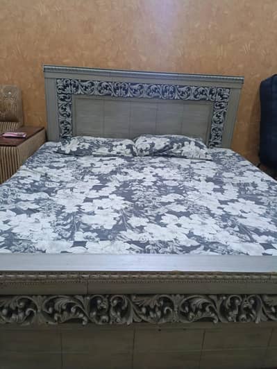 room bed