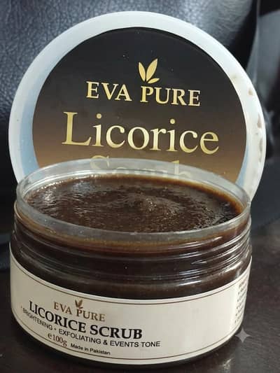 Eva Pure Licorice Scrub