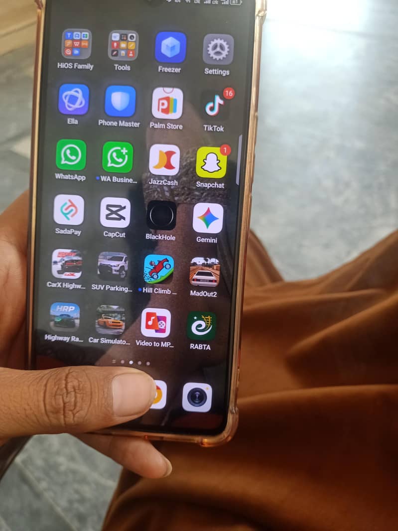 Tecno CAMON 20 3
