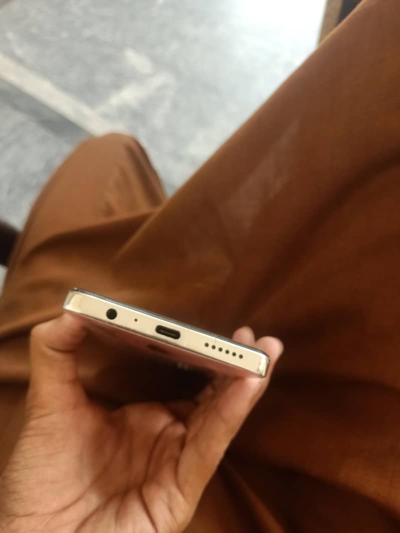 Tecno CAMON 20 8