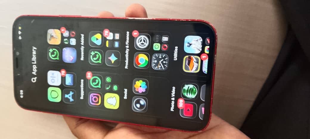 iPhone 12 0