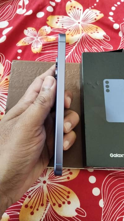 Samsung Mobile S24