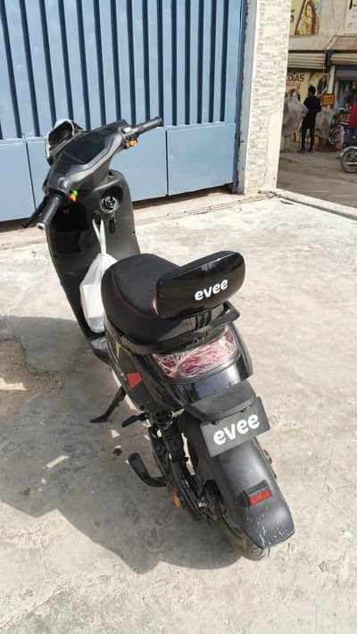 Evee Mito plus