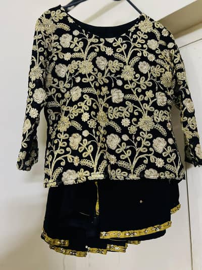 Full embroidery saree urgent Sale