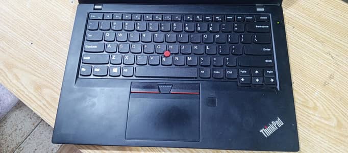 Lenovo Ultra Slim Laptop Core i5 6th PC4 RAM 256GB NVMe