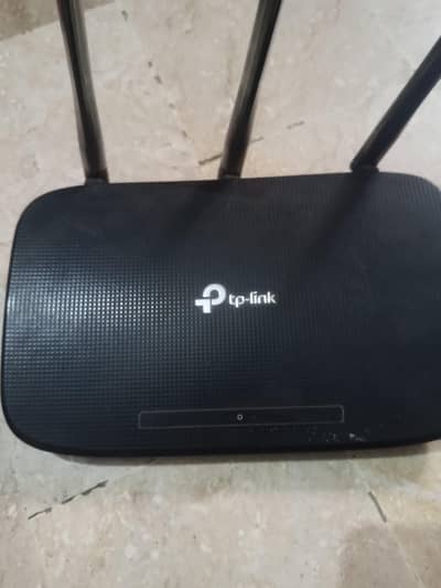 TP-Link TL-WR940N 450Mbps WiFi Router (Excellent Condition)