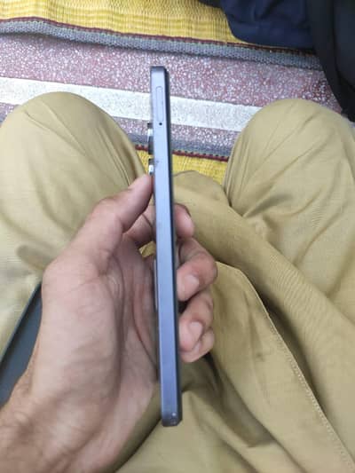 Realme Note 60