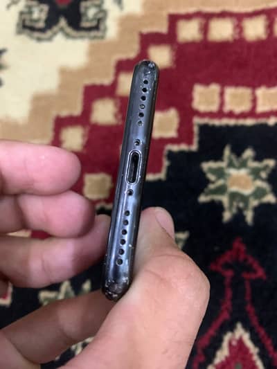 Apple iPhone 7 with orignal iphone handfree