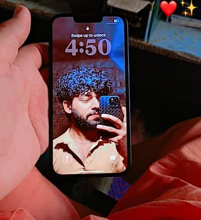 Apple iPhone 13