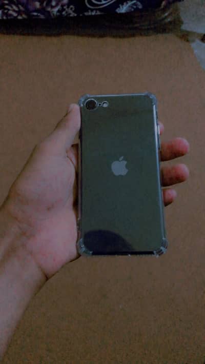 Apple iPhone SE