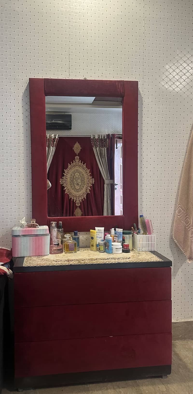 Bed Set and Dressing table 5