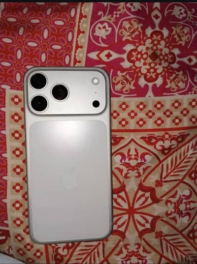 I phone 17 pro max