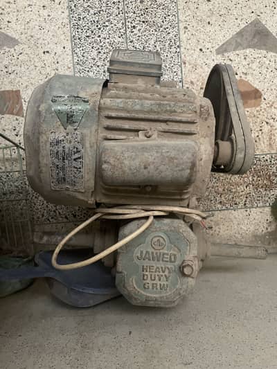 Water piston pump
