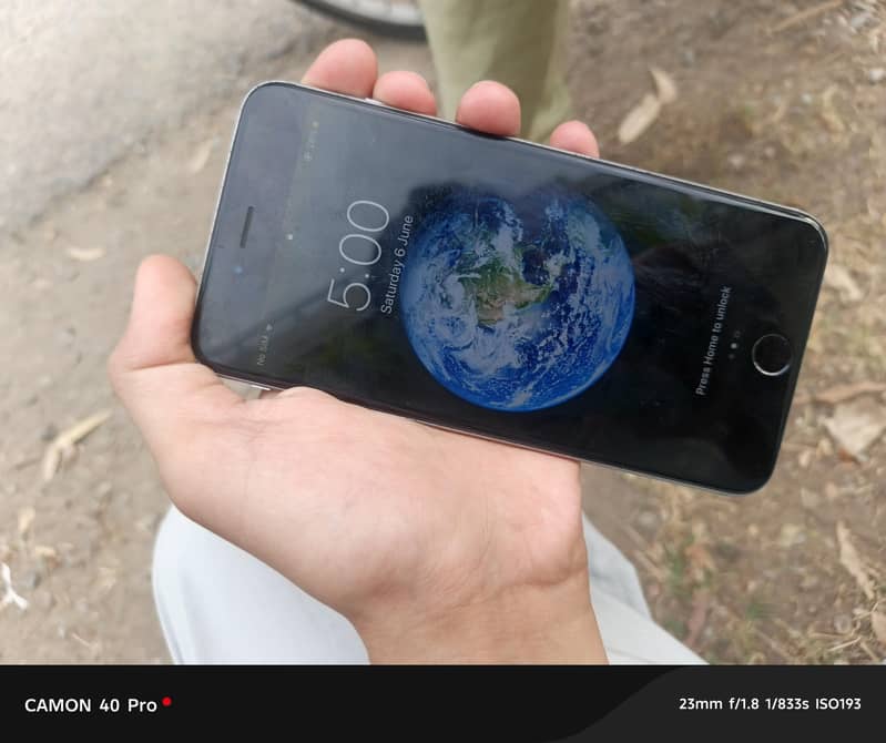 Apple iPhone 6 Plus 1