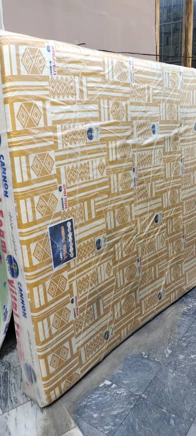 King size 8 inch Matress for sale. Location Wah cantt