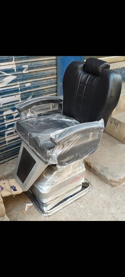 Saloon Chair / whole sale price / chair /trolly/Barber Chair/ pedicur