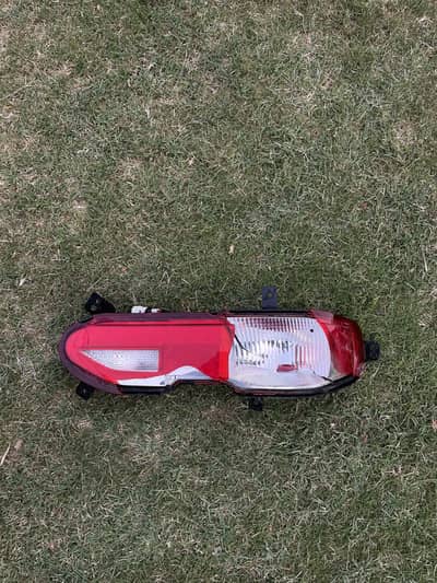 Changan Oshan X7 Rear Tail Light Assembly (Broken) – For Parts