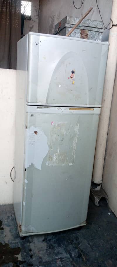 Dawlance large size fridge