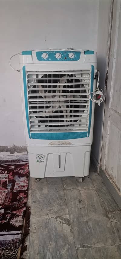 DC 12 volt air cooler.