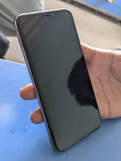Apple iPhone XS 256 GB OFFICIAL APPROVED