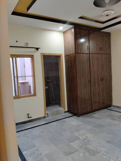 Two upper portion available for rent in E11/1 near to E11 2 markaz
