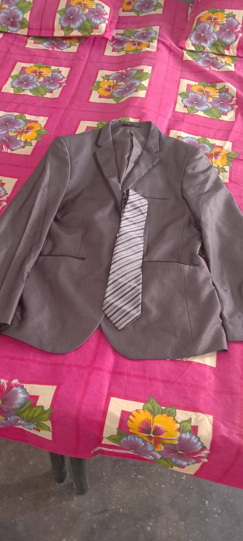 Pent Coat 0