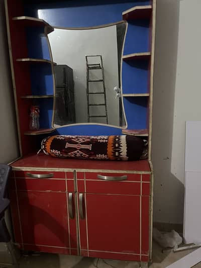 Dressing table