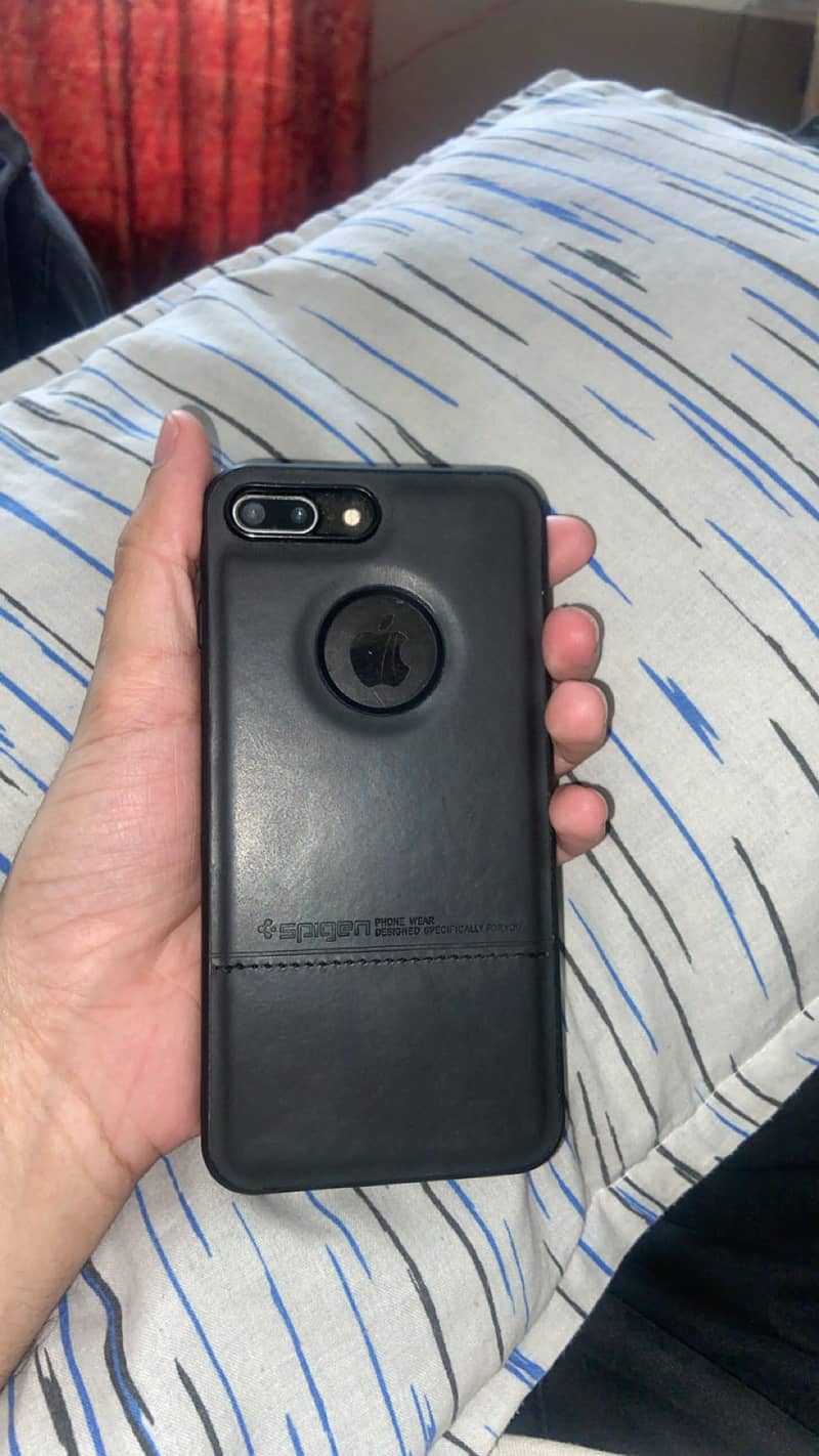 Apple iPhone 7 Plus 0