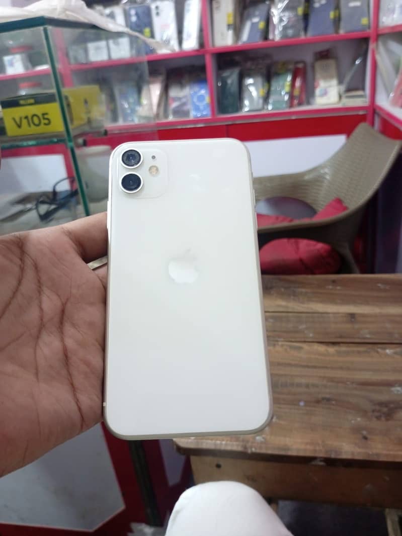 iPhone 11 sim time 5