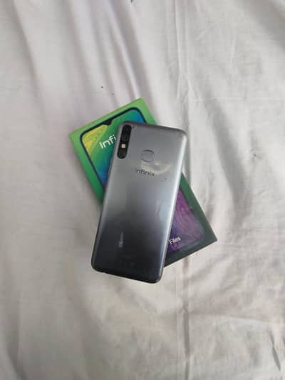 Infinix Hot 8