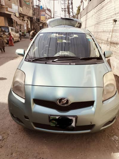 Toyota Vitz 2014