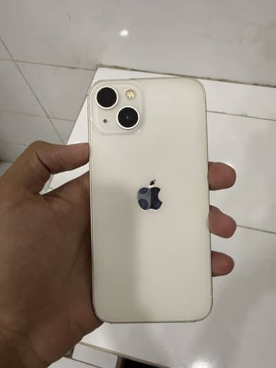Apple iPhone 13