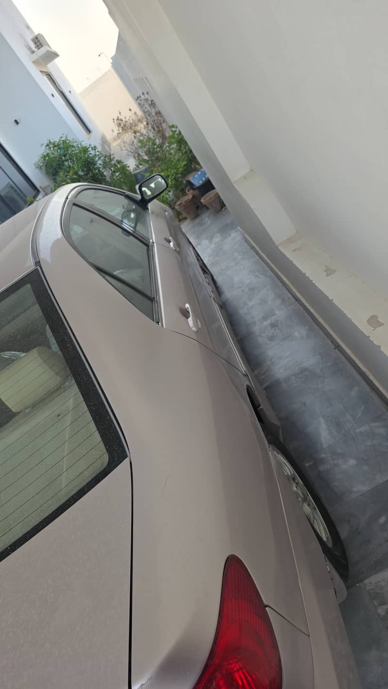Corolla Saloon 2003 model 3