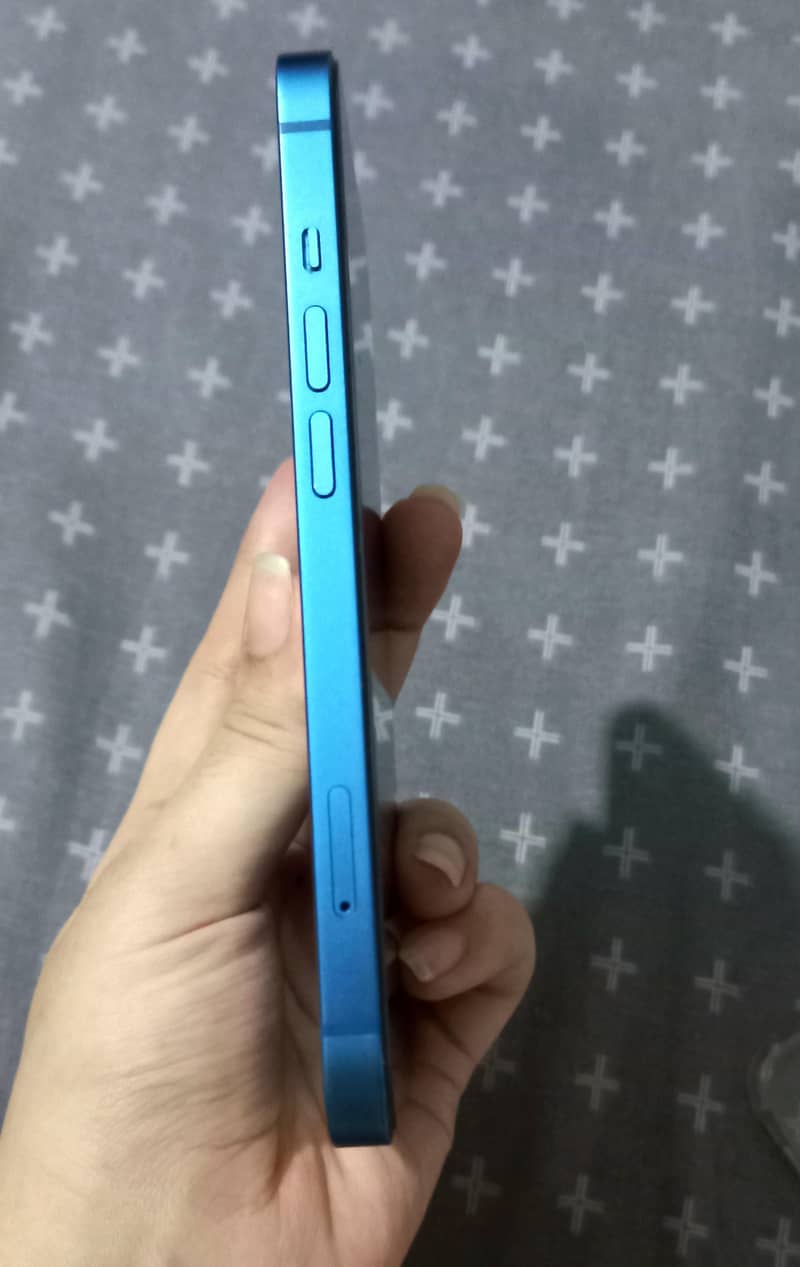 iphone 13 4