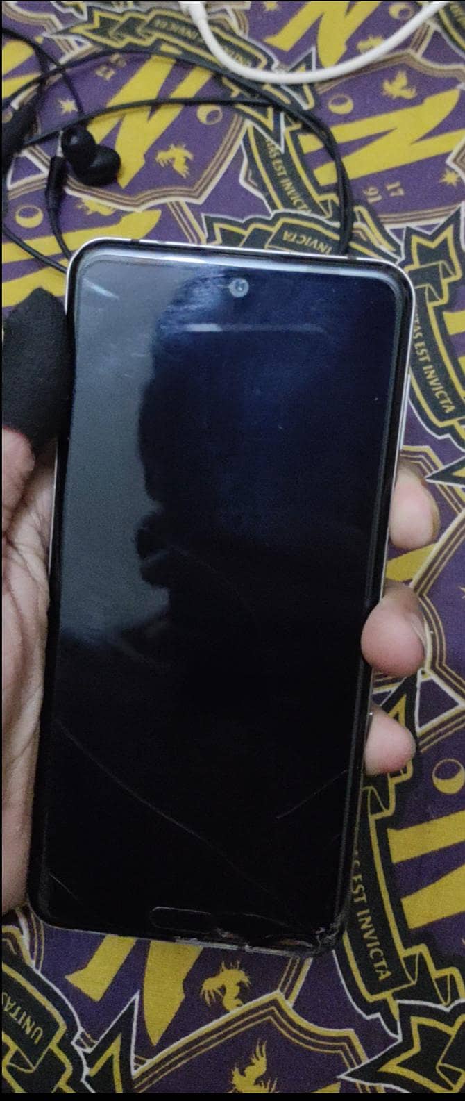 Sharp Aquos R3 3