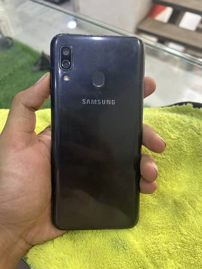 Samsung Mobile A30