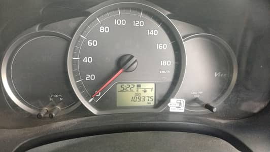 Toyota Vitz 2014