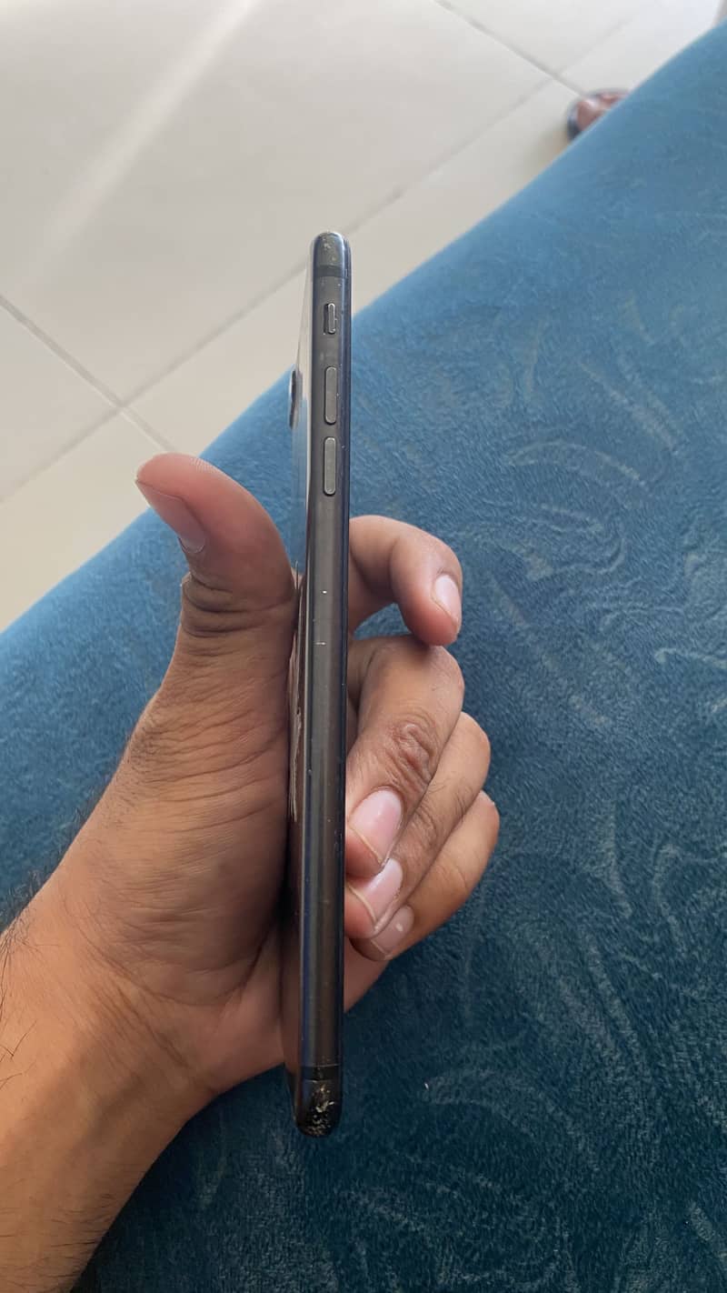 Apple iPhone 7 Plus 2