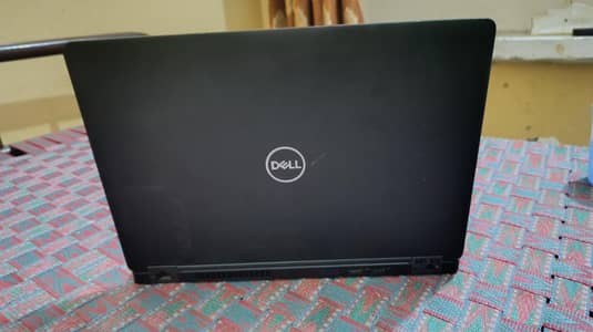 Dell 5490 Touch Sacreen crystal display