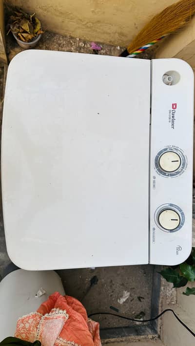 Dawlance washing machine (dw 6100)