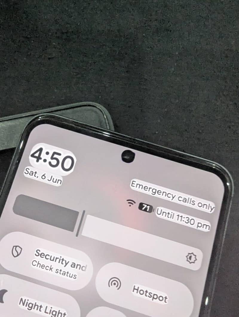 Google Pixel 8 6