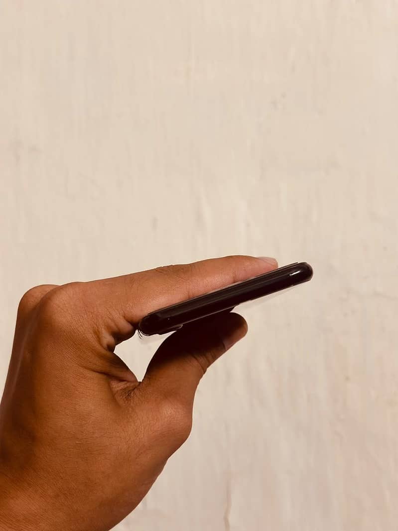 Apple iPhone 7 2