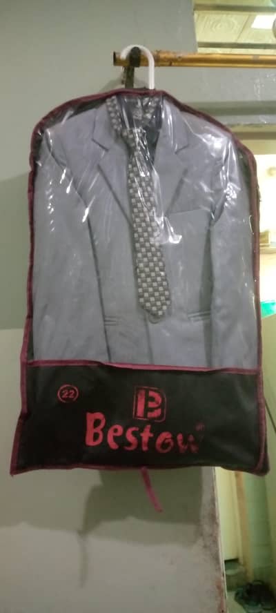 new jesay hen,one time wear keye hen
