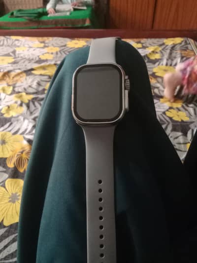 HI WATCH 2 STRAPS URGENT SELL