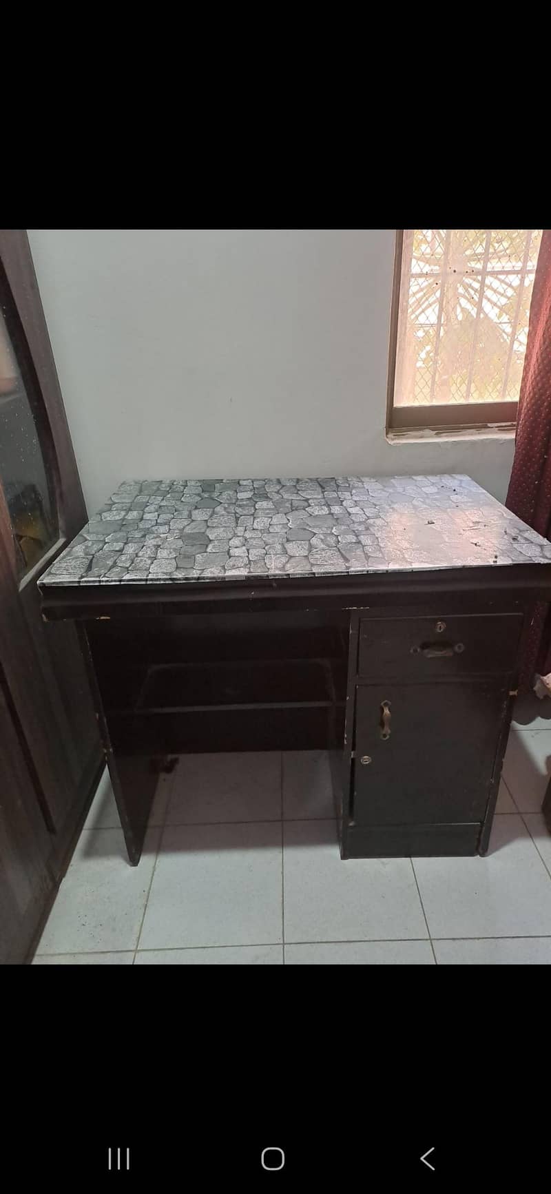 study table 0
